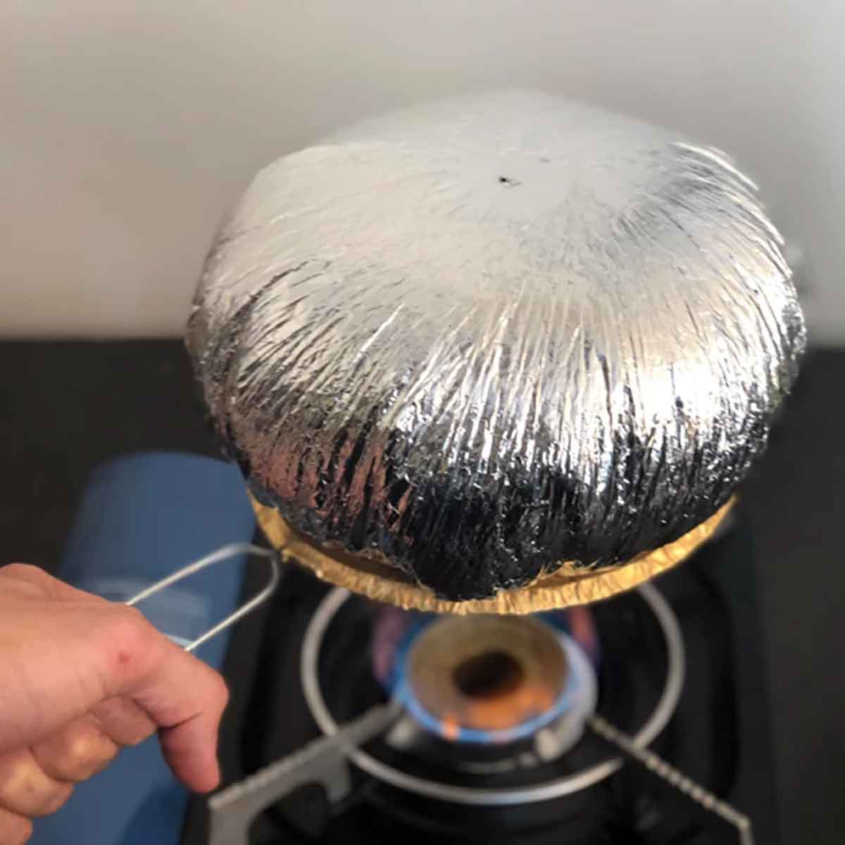 ذرت نیمه آماده ماهیتابه ای پیاز جعفری فانی پاپ 140 گرم